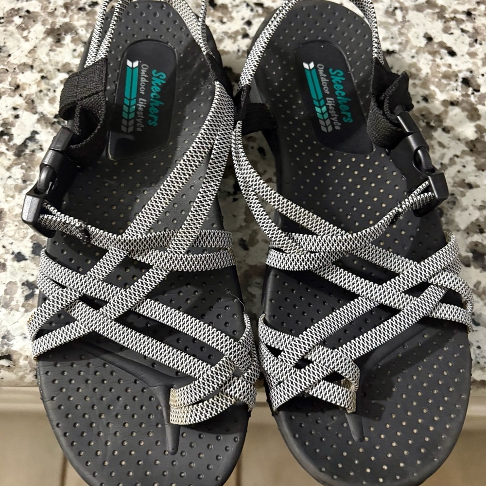 Skechers Women's Strappy Black and White Sandals